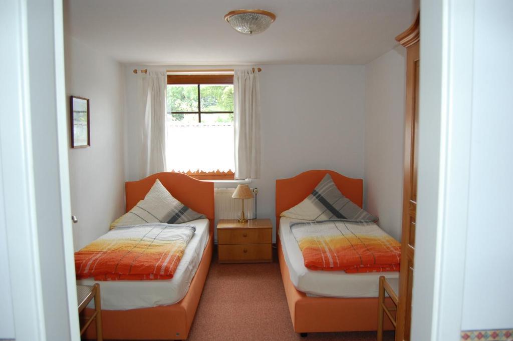 Hotel Zum Nussbaum ドレスデン 部屋 写真